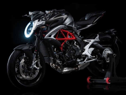 Фото мотоцикла MV Agusta Brutale 800
